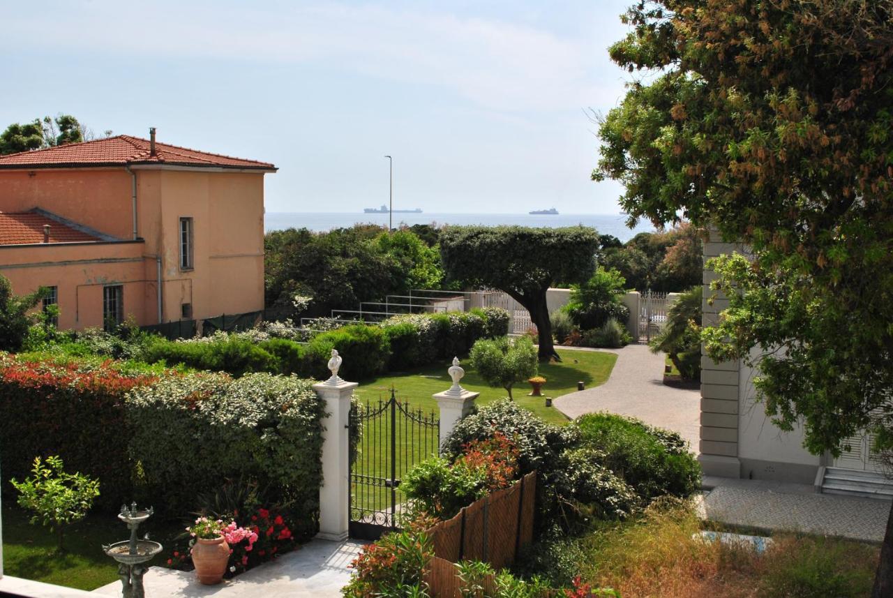 Villa Bianca A Few Steps By The Sea With Exclusive Garden & Jacuzzi Ливорно Экстерьер фото