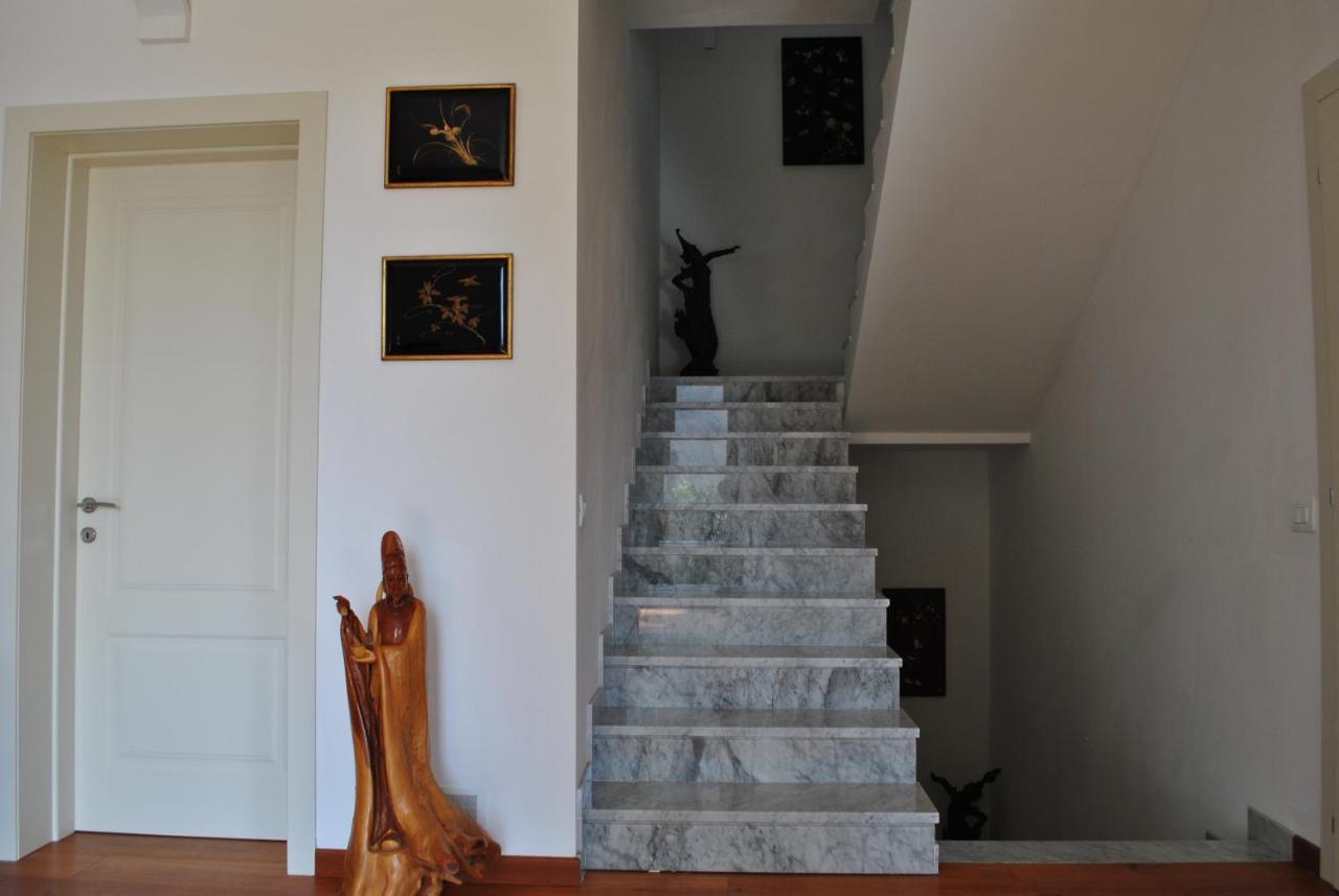 Villa Bianca A Few Steps By The Sea With Exclusive Garden & Jacuzzi Ливорно Экстерьер фото