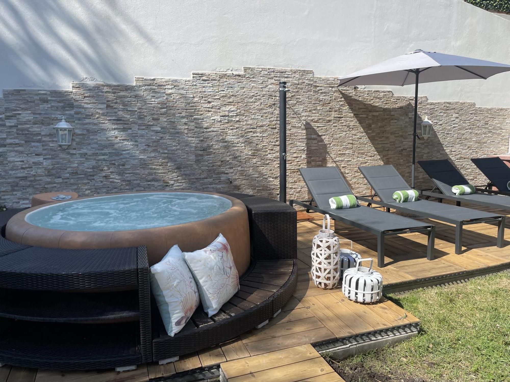 Villa Bianca A Few Steps By The Sea With Exclusive Garden & Jacuzzi Ливорно Экстерьер фото