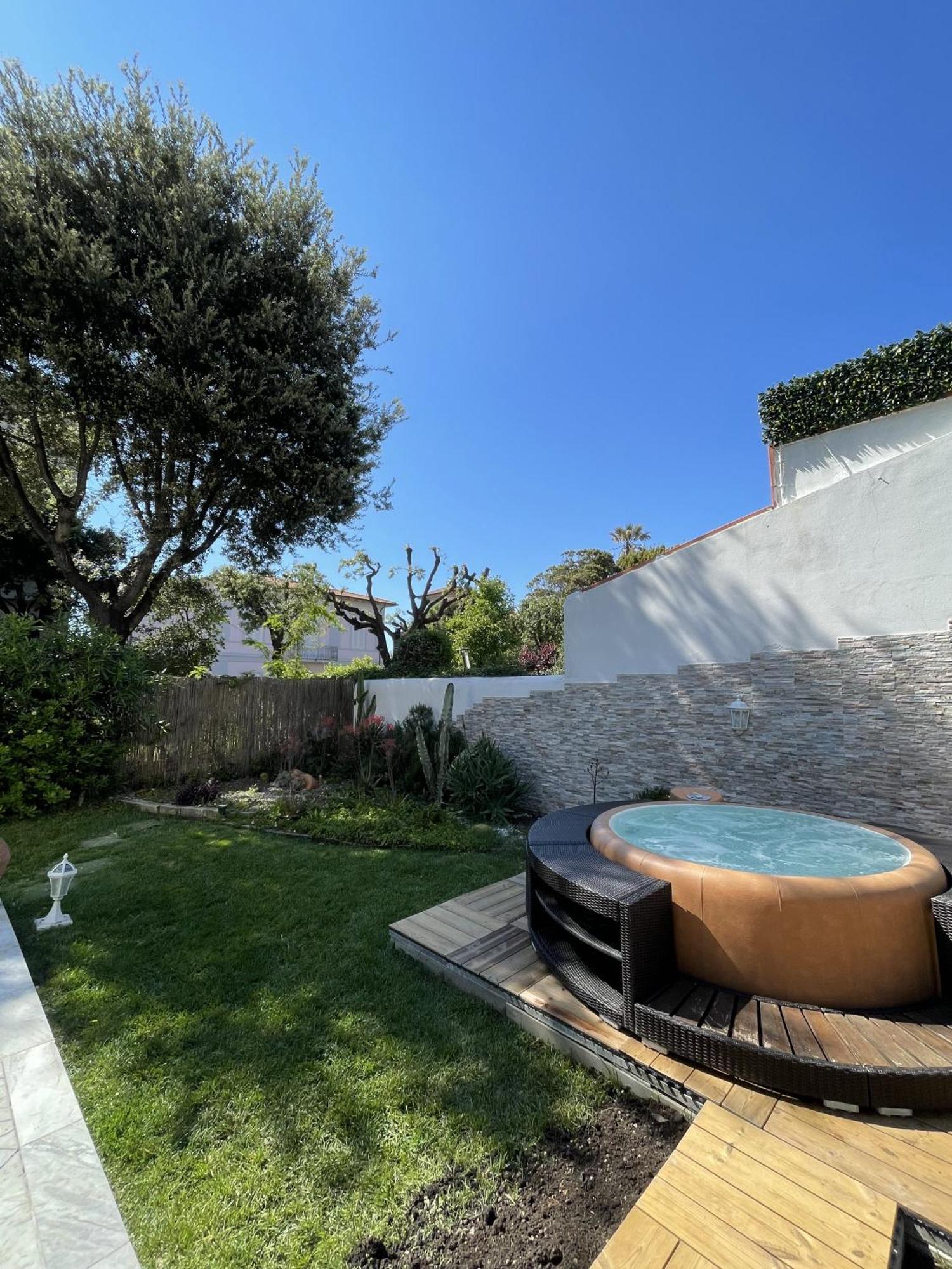 Villa Bianca A Few Steps By The Sea With Exclusive Garden & Jacuzzi Ливорно Экстерьер фото